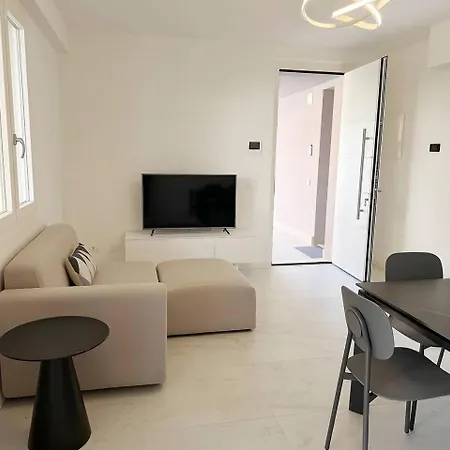 Apartment La Mezzanotte - Eleganza Sul Di Garda *